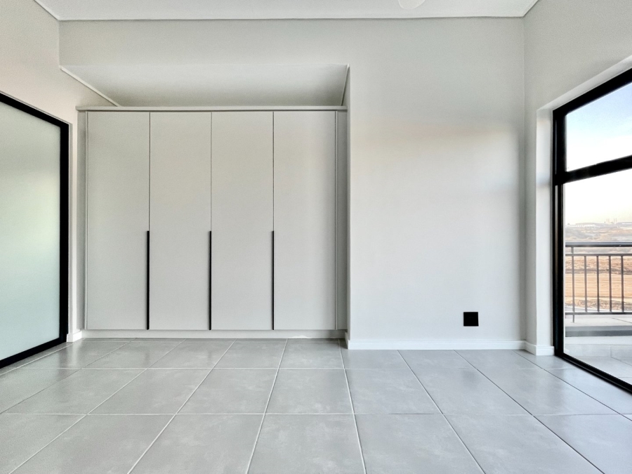 To Let 1 Bedroom Property for Rent in Waterfall Gauteng
