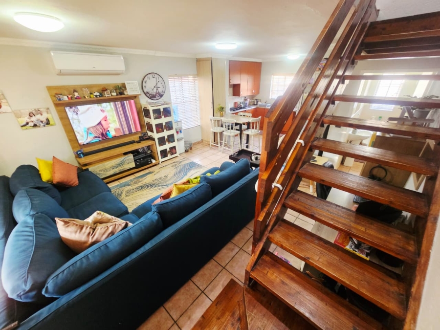 2 Bedroom Property for Sale in Heuwelsig Estate Gauteng
