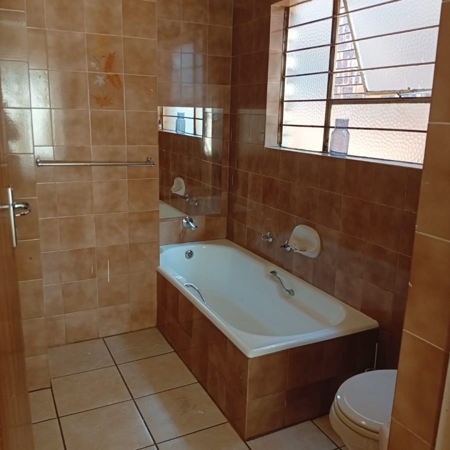 2 Bedroom Property for Sale in Benoni Central Gauteng