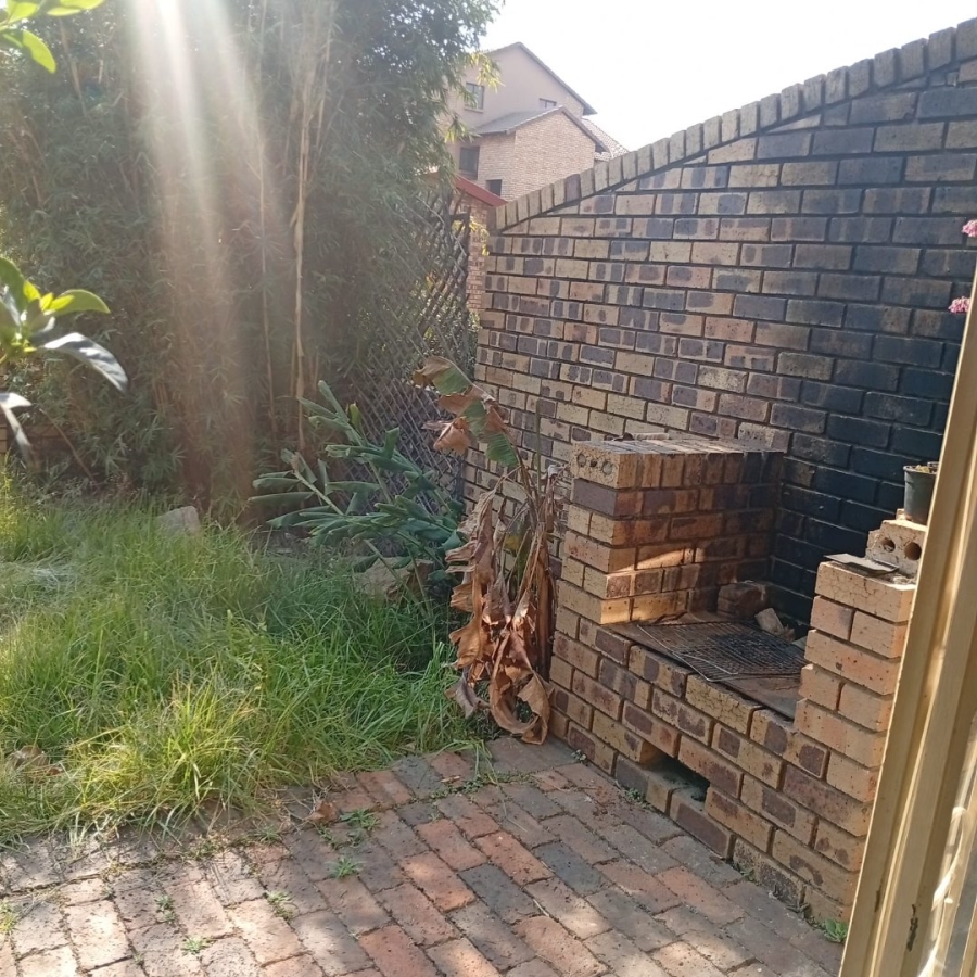 2 Bedroom Property for Sale in Benoni Central Gauteng