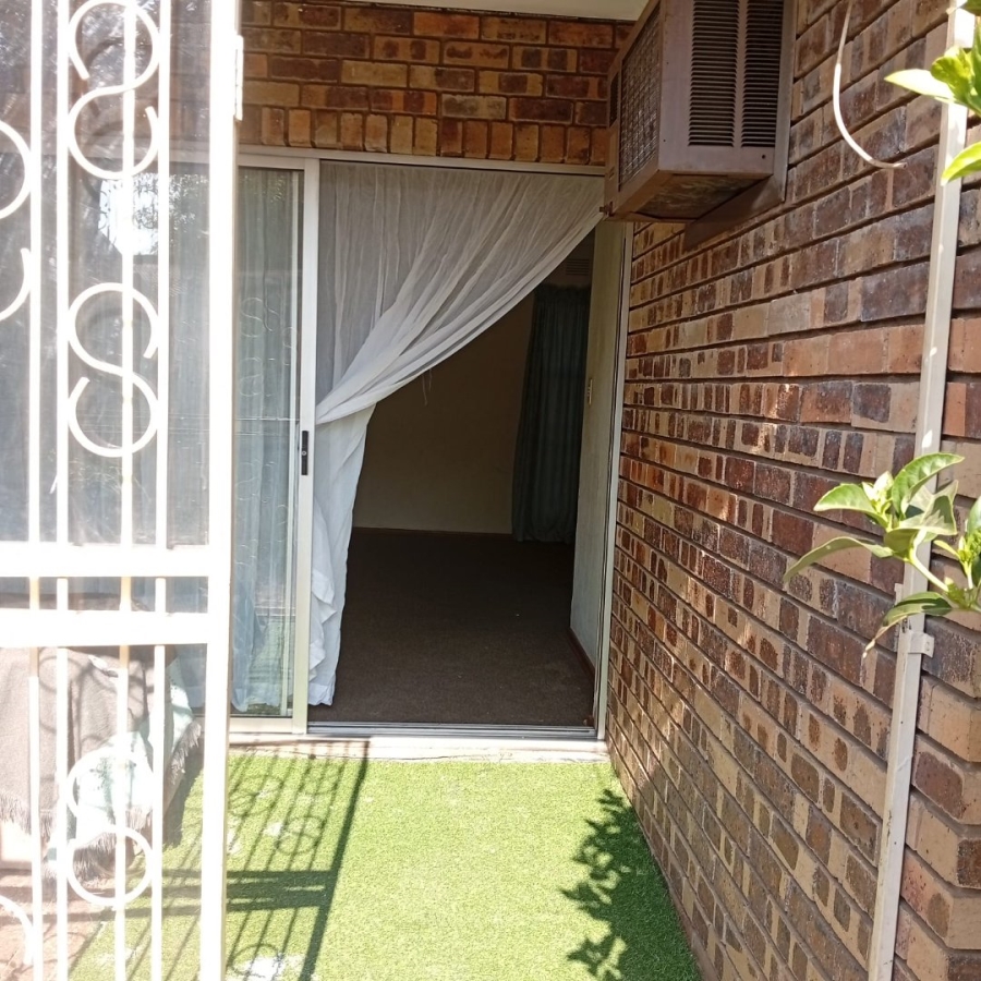2 Bedroom Property for Sale in Benoni Central Gauteng