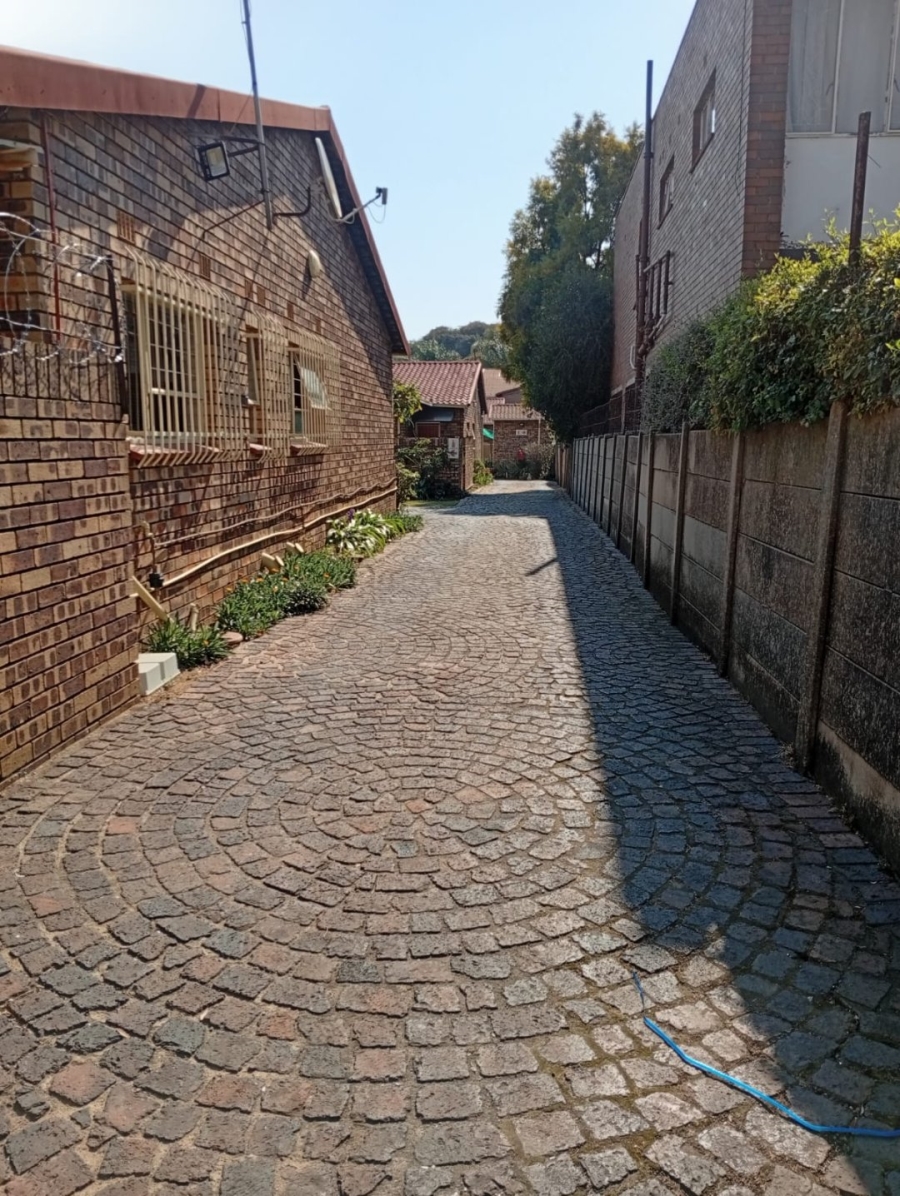 2 Bedroom Property for Sale in Benoni Central Gauteng