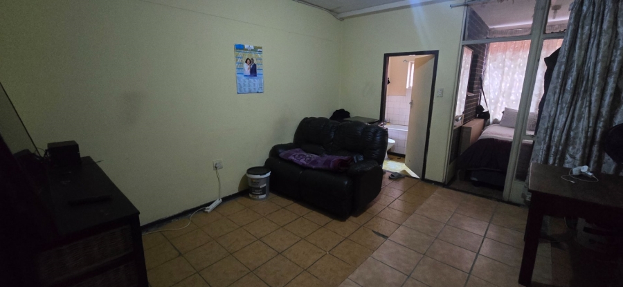 1 Bedroom Property for Sale in Pretoria Central Gauteng