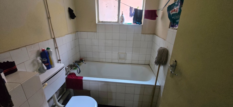 1 Bedroom Property for Sale in Pretoria Central Gauteng
