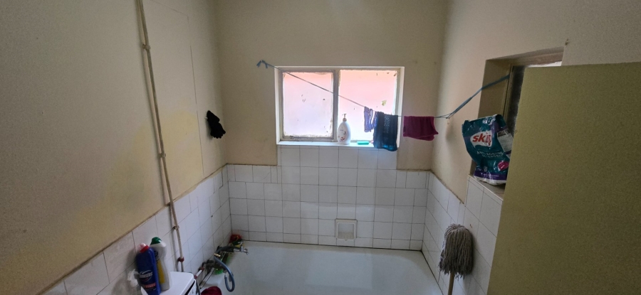 1 Bedroom Property for Sale in Pretoria Central Gauteng