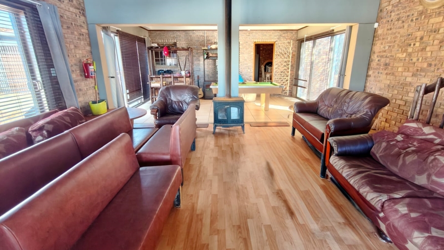 4 Bedroom Property for Sale in Vaal Marina Gauteng