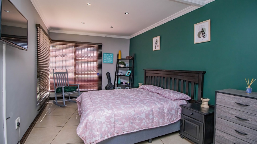 4 Bedroom Property for Sale in Benoni North Gauteng