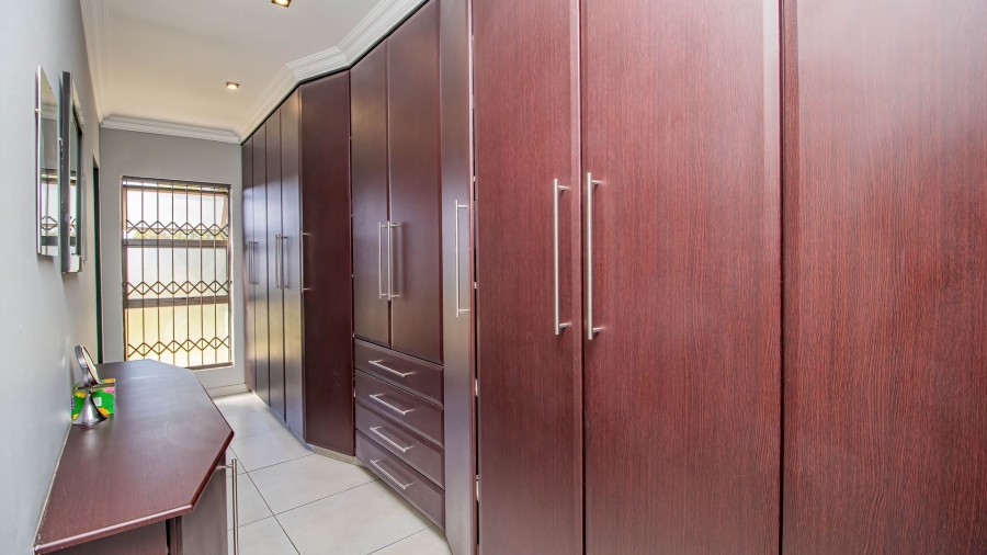 4 Bedroom Property for Sale in Benoni North Gauteng
