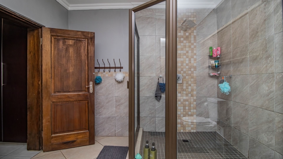 4 Bedroom Property for Sale in Benoni North Gauteng