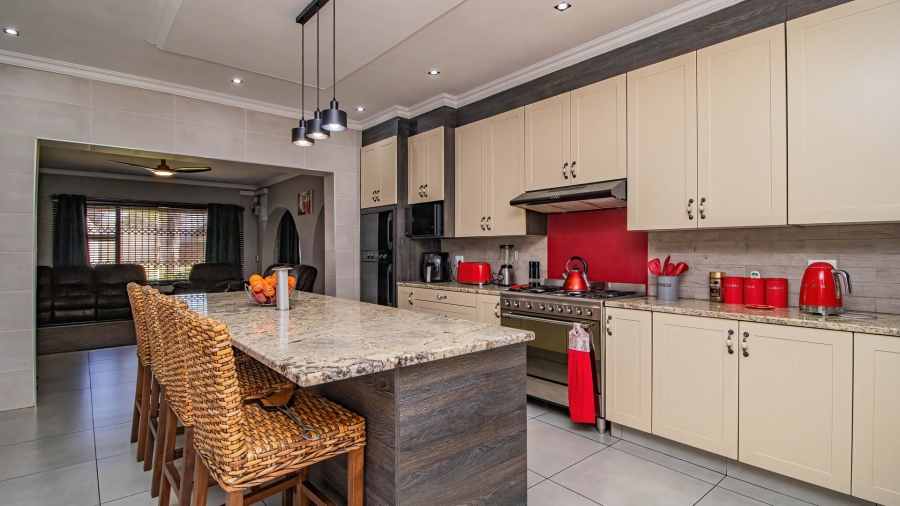 4 Bedroom Property for Sale in Benoni North Gauteng