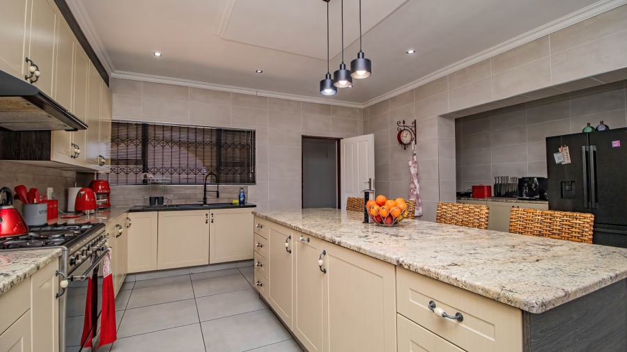 4 Bedroom Property for Sale in Benoni North Gauteng