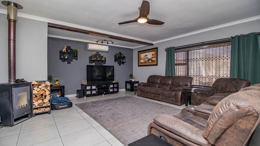 4 Bedroom Property for Sale in Benoni North Gauteng
