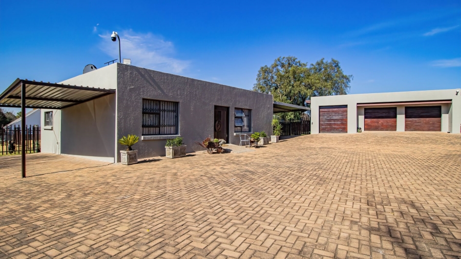 4 Bedroom Property for Sale in Benoni North Gauteng
