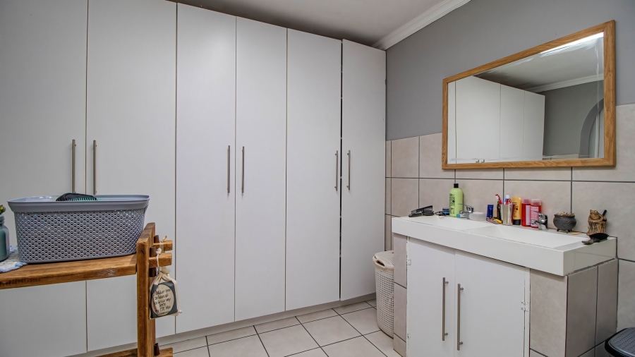 4 Bedroom Property for Sale in Benoni North Gauteng
