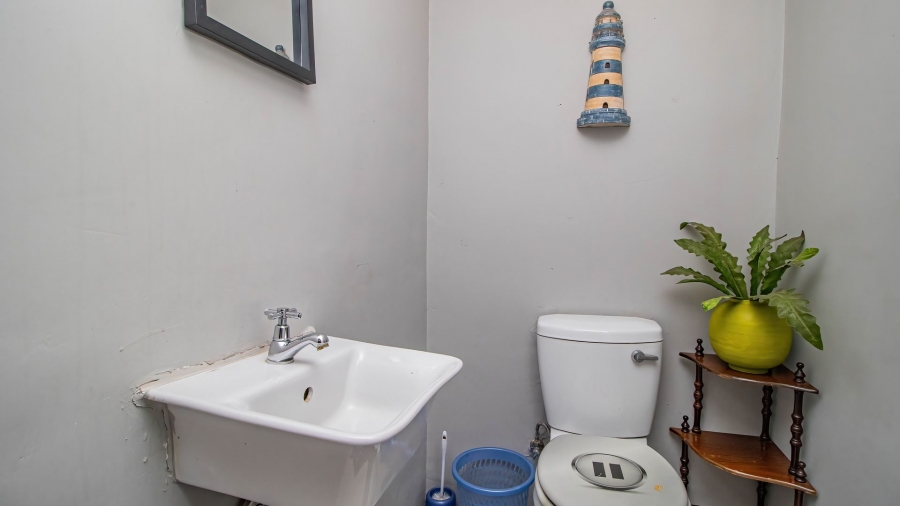 4 Bedroom Property for Sale in Benoni North Gauteng
