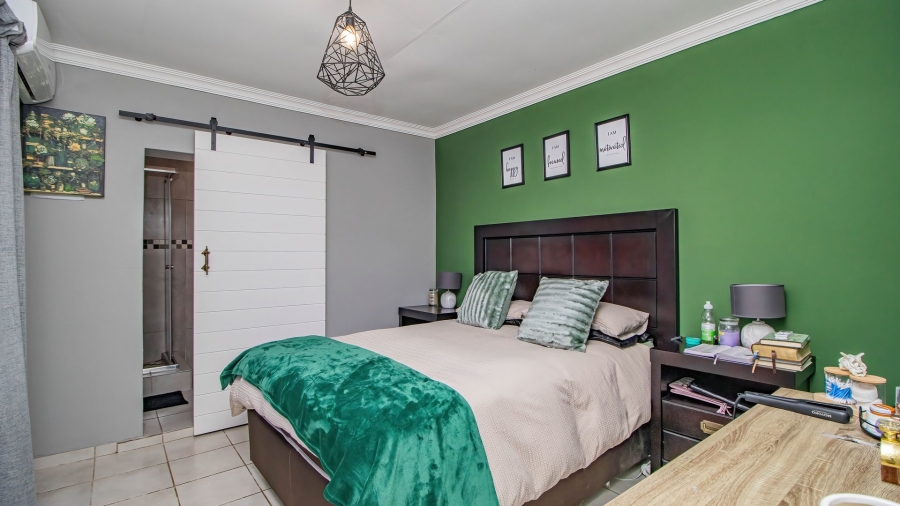 4 Bedroom Property for Sale in Benoni North Gauteng