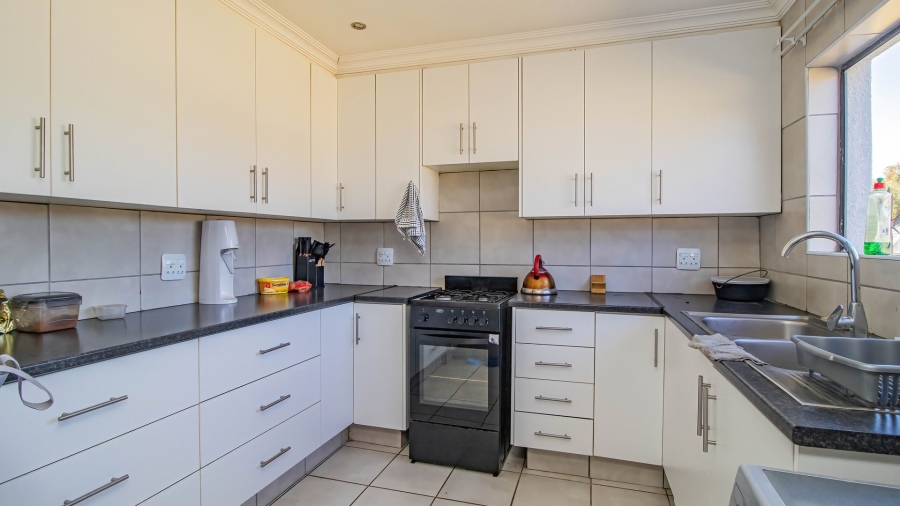 4 Bedroom Property for Sale in Benoni North Gauteng