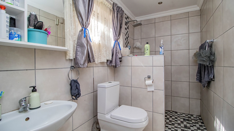 4 Bedroom Property for Sale in Benoni North Gauteng