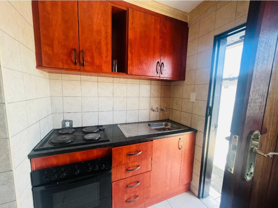 4 Bedroom Property for Sale in Kaalfontein Gauteng