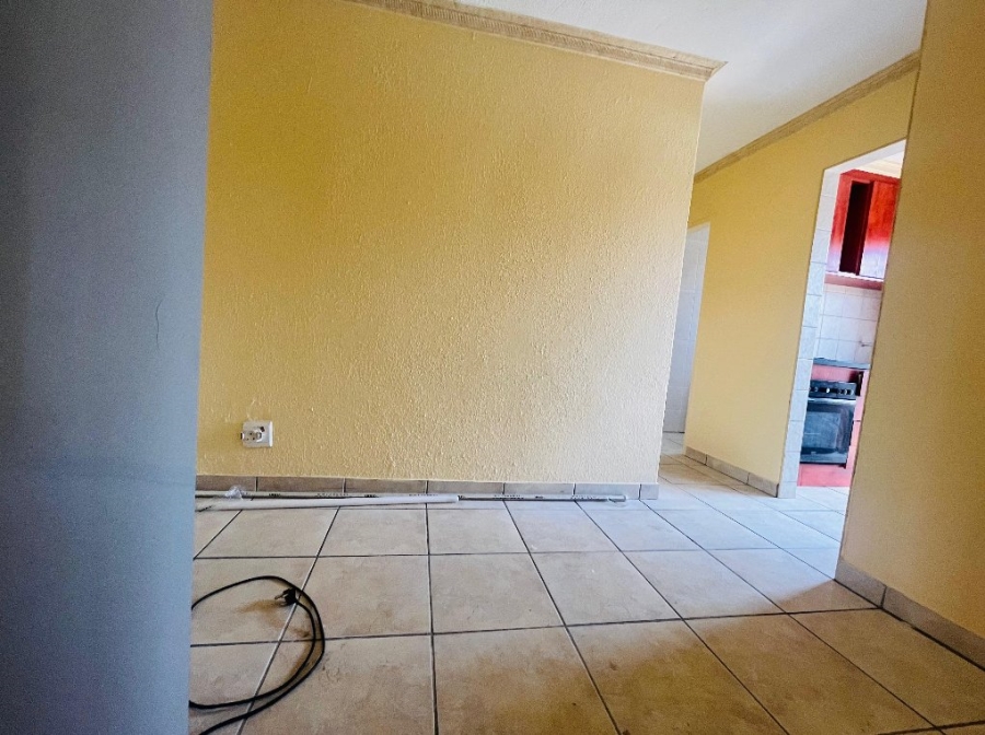 4 Bedroom Property for Sale in Kaalfontein Gauteng