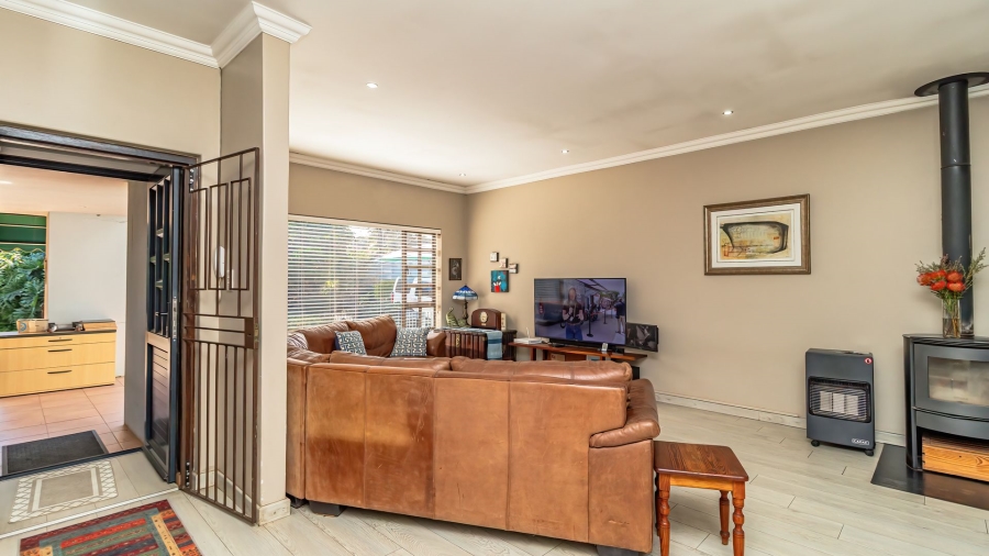 3 Bedroom Property for Sale in Highway Gardens Gauteng