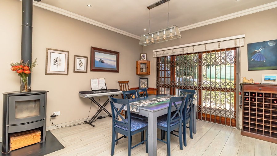 3 Bedroom Property for Sale in Highway Gardens Gauteng