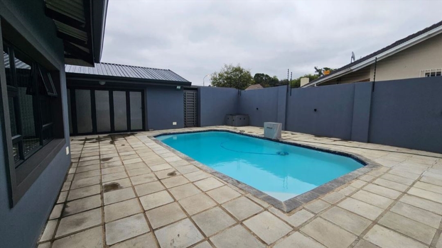 3 Bedroom Property for Sale in Beyers Park Gauteng