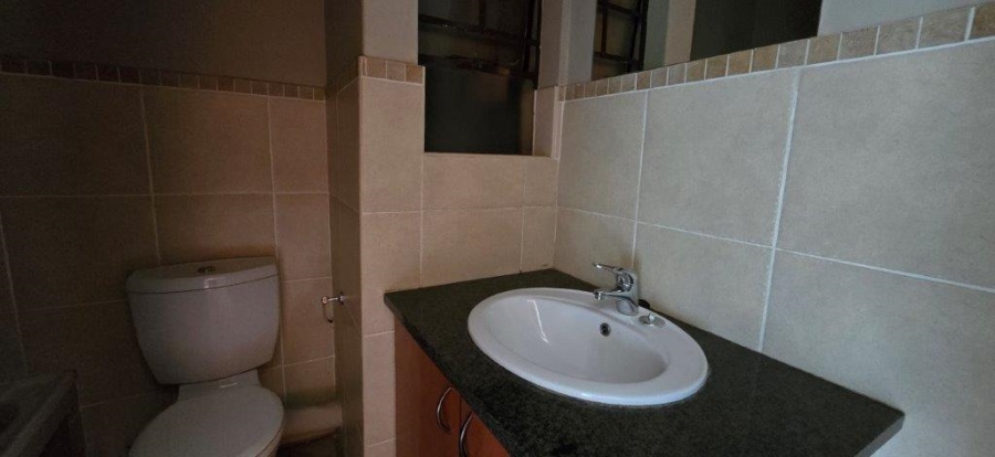 2 Bedroom Property for Sale in Magalieskruin Gauteng