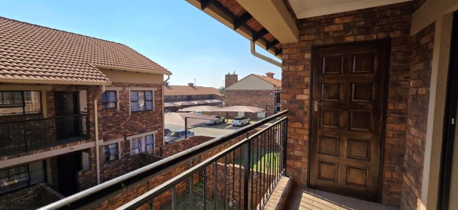 2 Bedroom Property for Sale in Magalieskruin Gauteng
