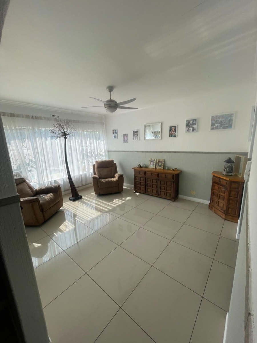 6 Bedroom Property for Sale in Verwoerdpark Gauteng