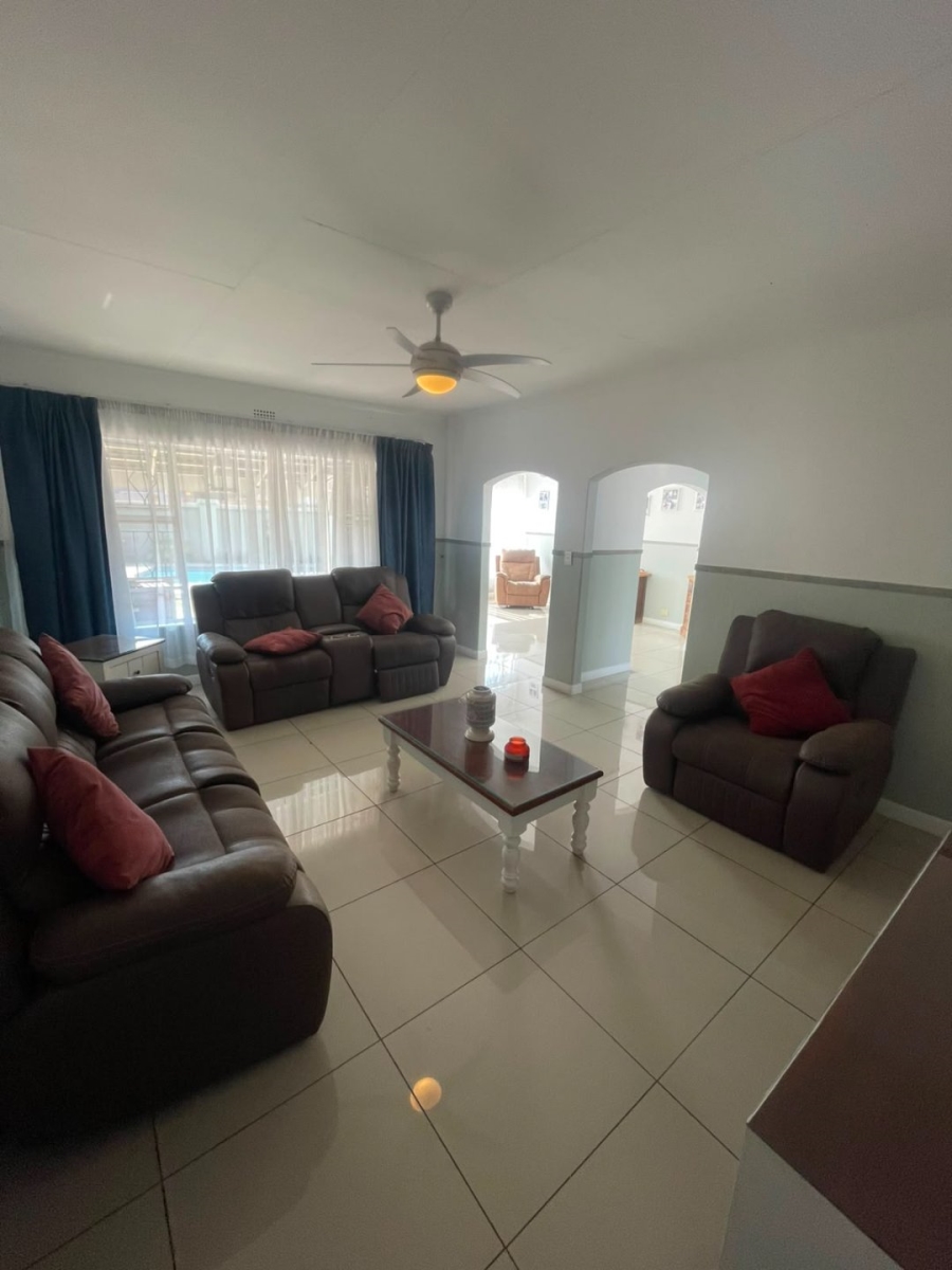 6 Bedroom Property for Sale in Verwoerdpark Gauteng