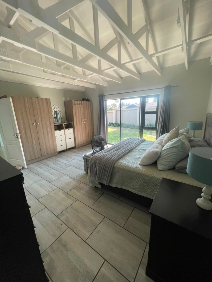 6 Bedroom Property for Sale in Verwoerdpark Gauteng