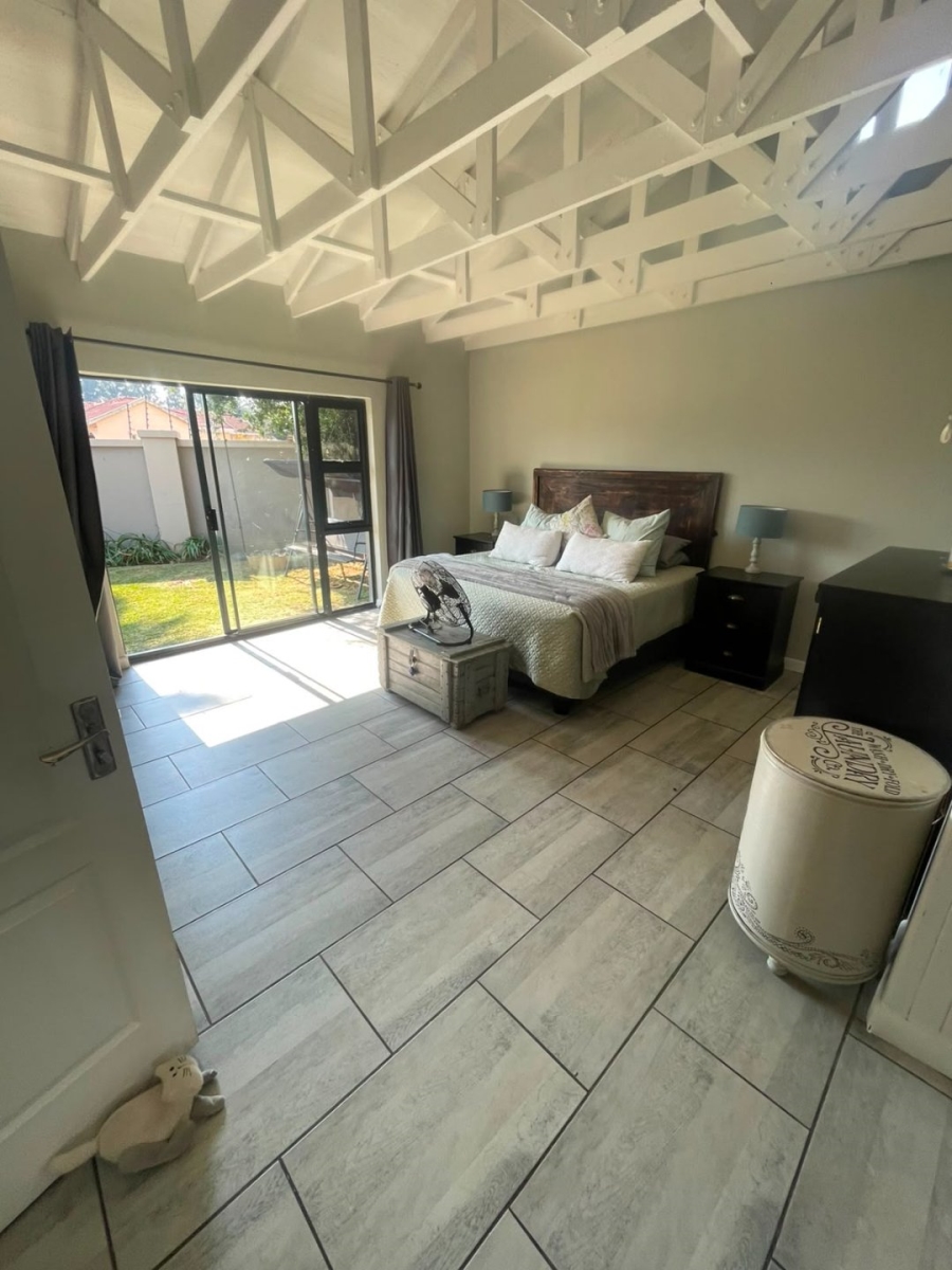 6 Bedroom Property for Sale in Verwoerdpark Gauteng