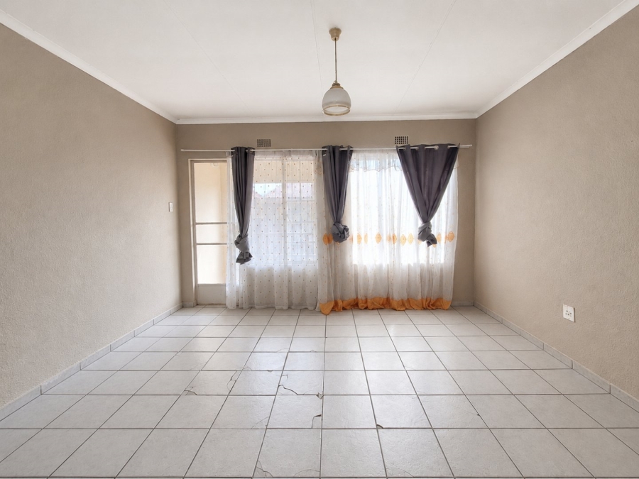 2 Bedroom Property for Sale in Eden Glen Gauteng