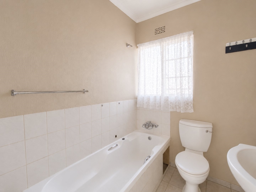 2 Bedroom Property for Sale in Eden Glen Gauteng