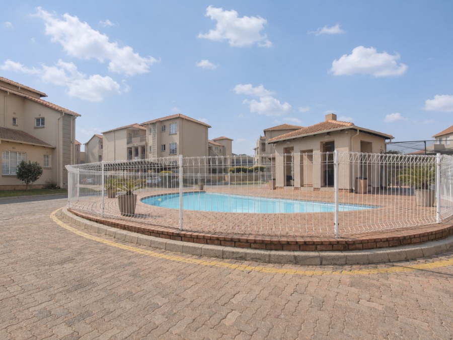 2 Bedroom Property for Sale in Eden Glen Gauteng