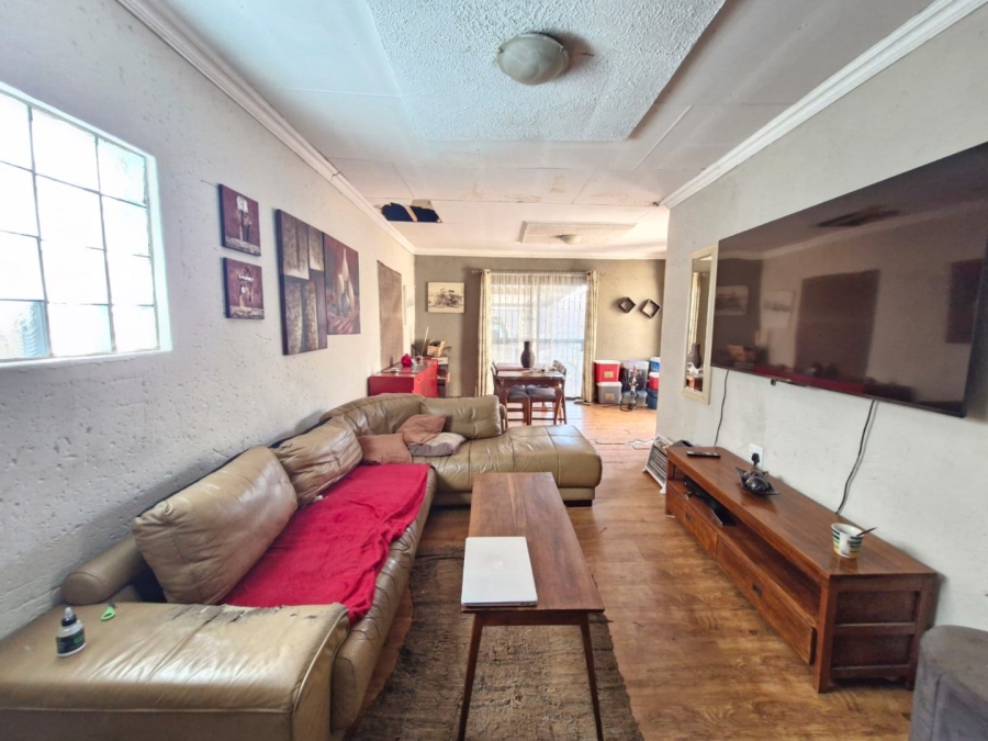 3 Bedroom Property for Sale in Daveyton Gauteng