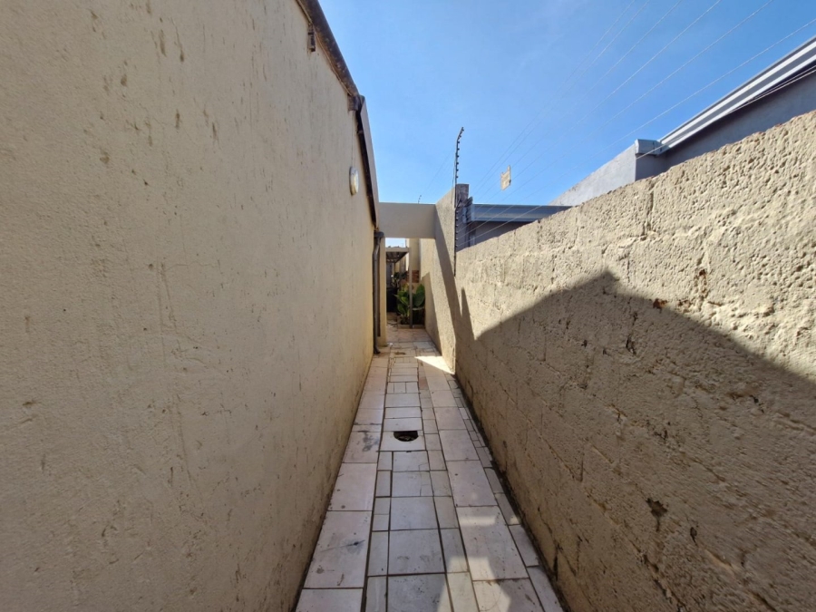 3 Bedroom Property for Sale in Daveyton Gauteng