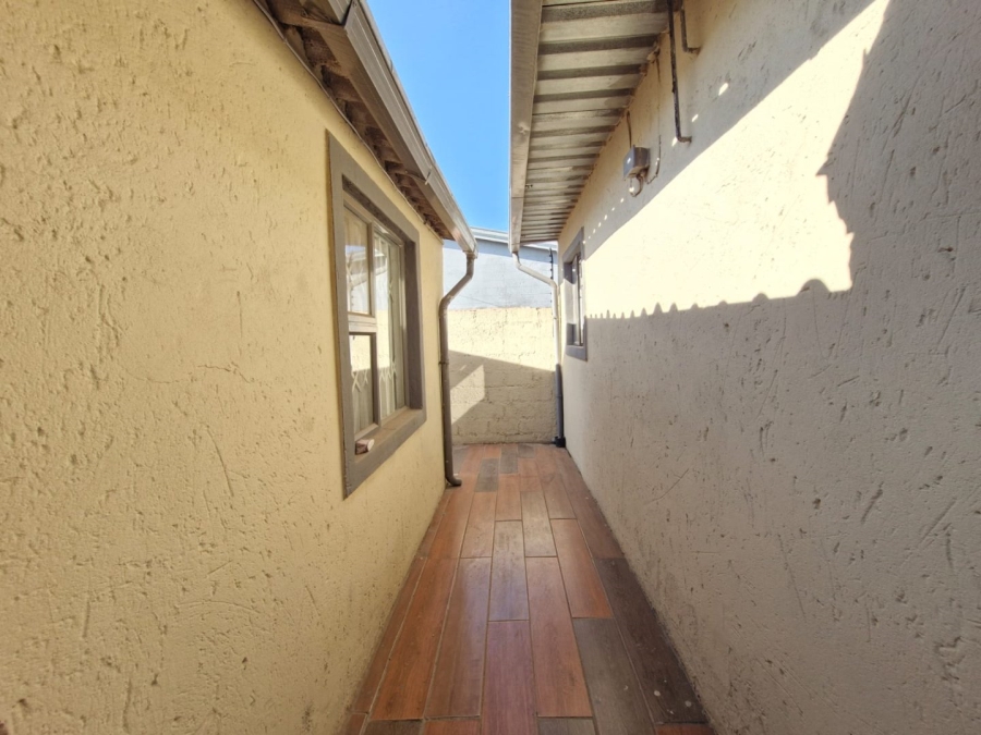 3 Bedroom Property for Sale in Daveyton Gauteng