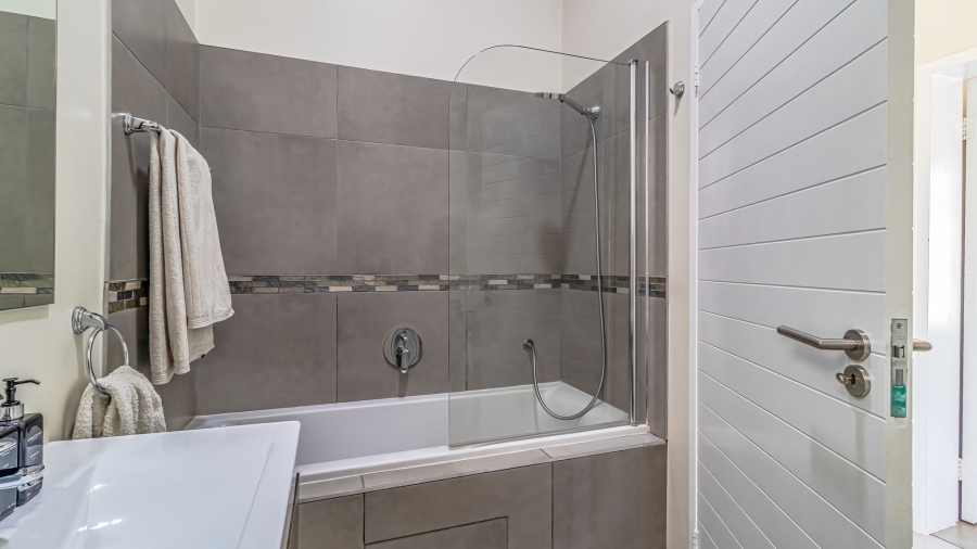 2 Bedroom Property for Sale in Bedfordview Gauteng