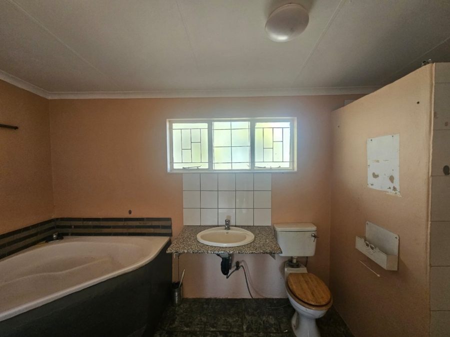 To Let 3 Bedroom Property for Rent in Mooiplaats Gauteng