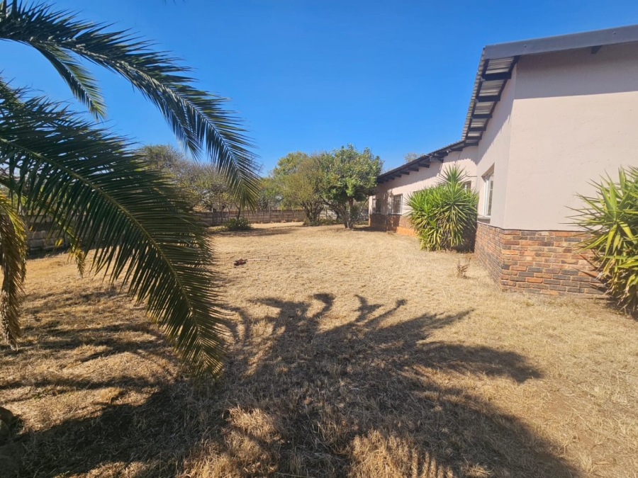 To Let 3 Bedroom Property for Rent in Mooiplaats Gauteng