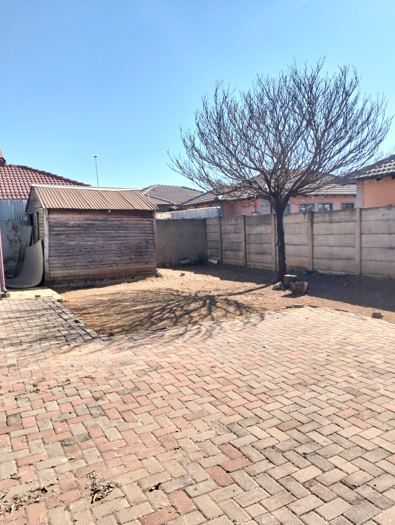 3 Bedroom Property for Sale in Lotus Gardens Gauteng