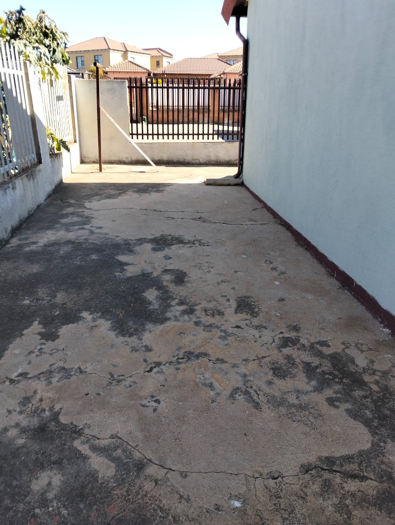 3 Bedroom Property for Sale in Lotus Gardens Gauteng