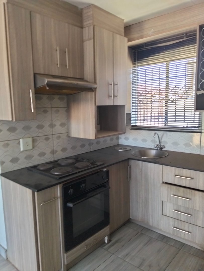 3 Bedroom Property for Sale in Lotus Gardens Gauteng