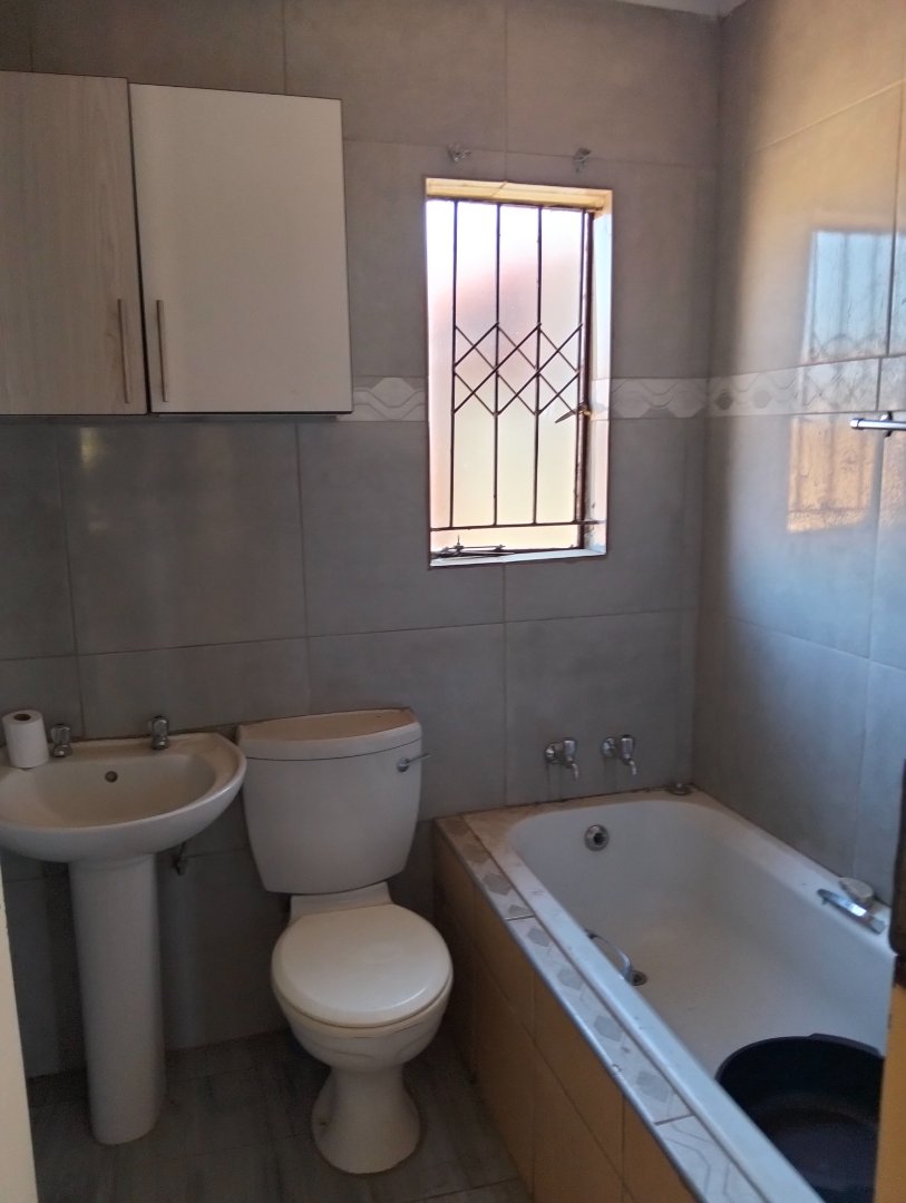 3 Bedroom Property for Sale in Lotus Gardens Gauteng