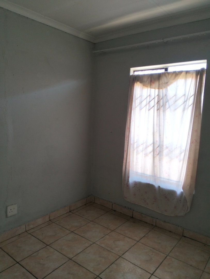 3 Bedroom Property for Sale in Lotus Gardens Gauteng