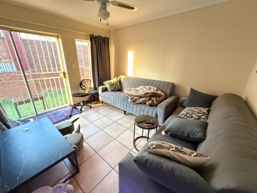 2 Bedroom Property for Sale in The Reeds Gauteng