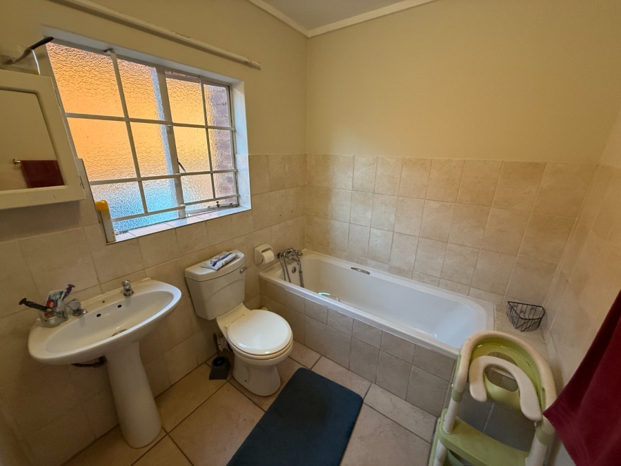 2 Bedroom Property for Sale in The Reeds Gauteng