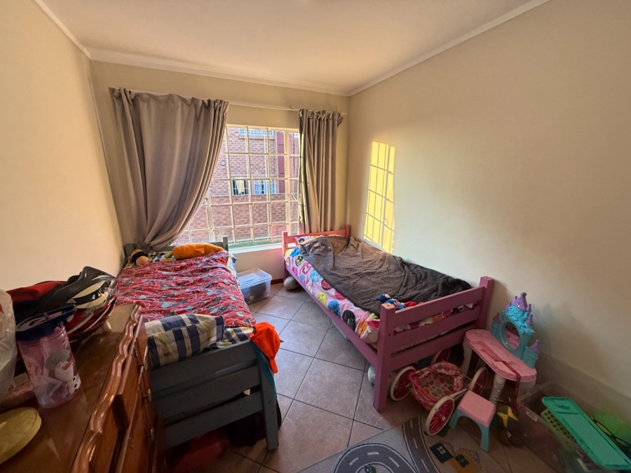 2 Bedroom Property for Sale in The Reeds Gauteng